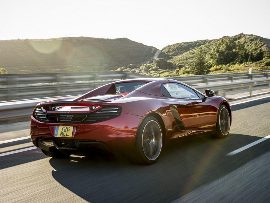  McLaren MP4-12C Spyder 2012 года  (UK) (фото 14 из 32)